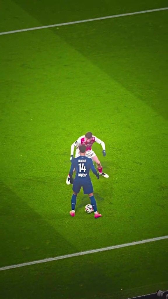 反向牛尾巴！慢鏡頭看杜埃這次極限博弈擺脫！